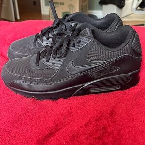 Men’s Nike Air Max- size 10.5